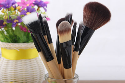 化妝用品按照功能可以分成什么？