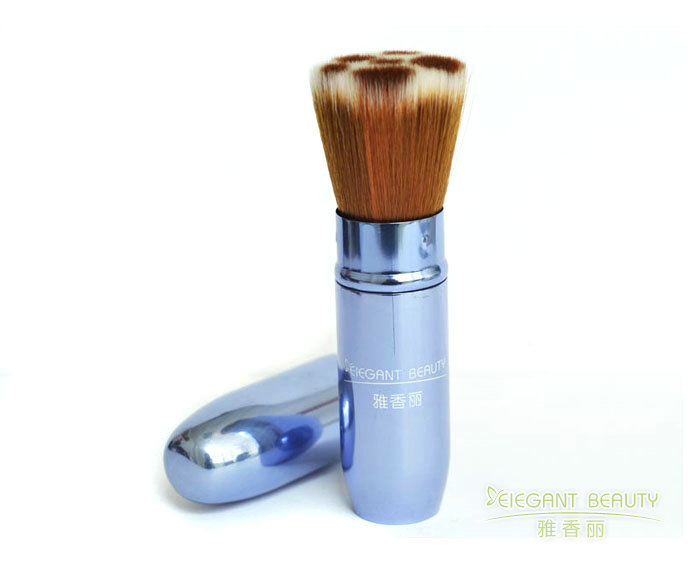 如何判斷一支化妝刷的材質(zhì)是否適合敏感肌膚使用？