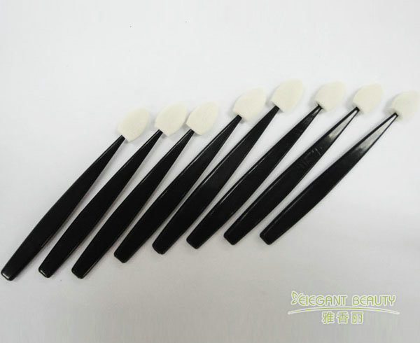 定制成套化妝刷時，如何平衡價格與質(zhì)量？