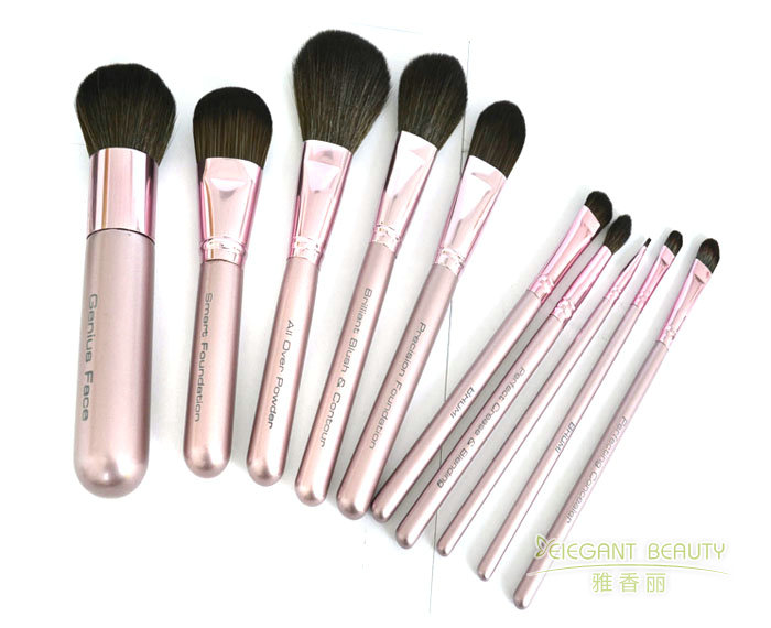 如何保養(yǎng)和維護(hù)定制的化妝刷套裝以延長使用壽命？